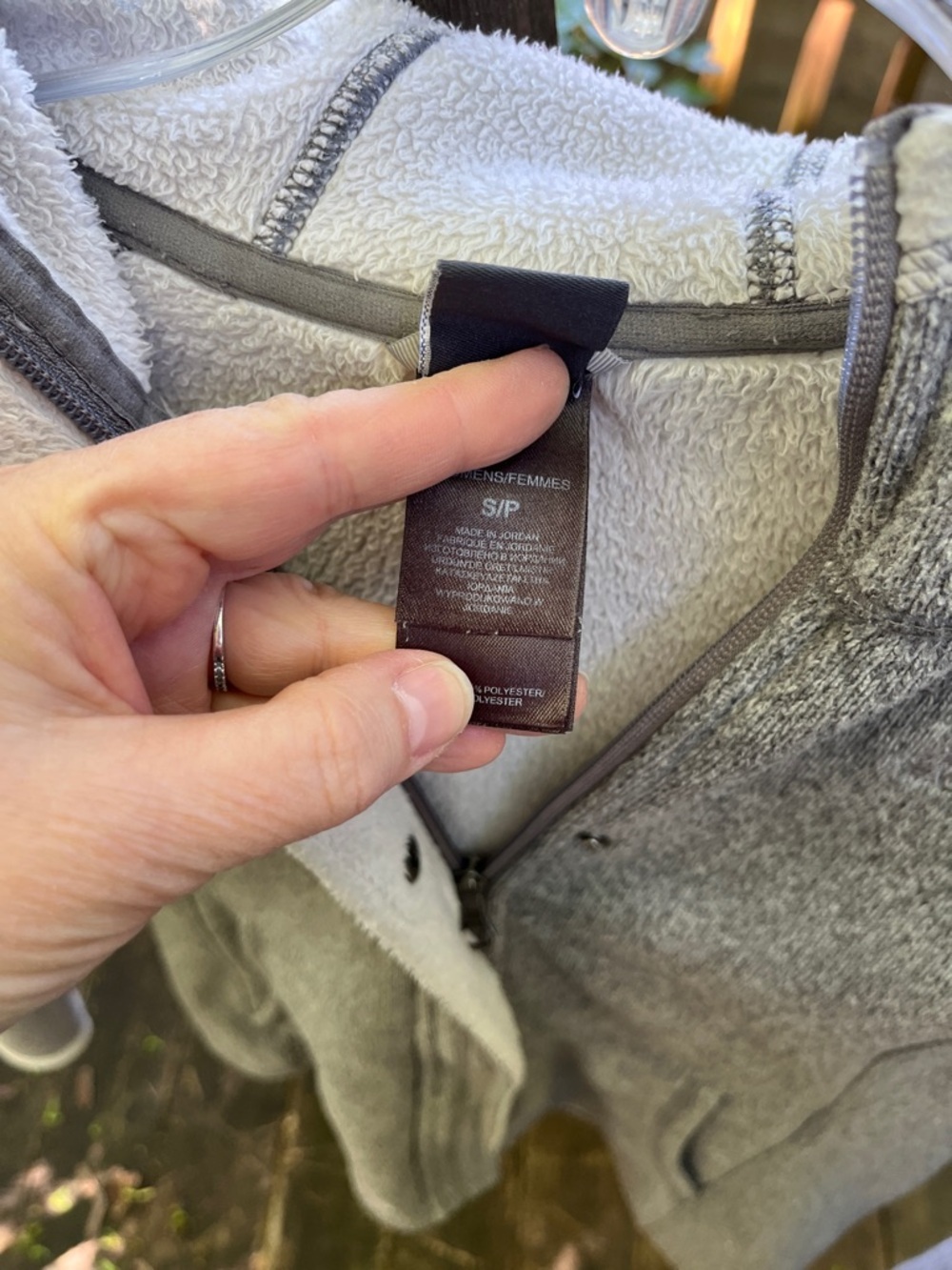 The North Face Gray Hooded Fleece Jacket women’s size small - Picture 3 of 11